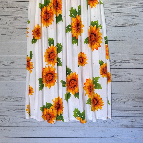 Seven Islands Women's White Sunflower Sparkle Dress - Picture 4 of 9